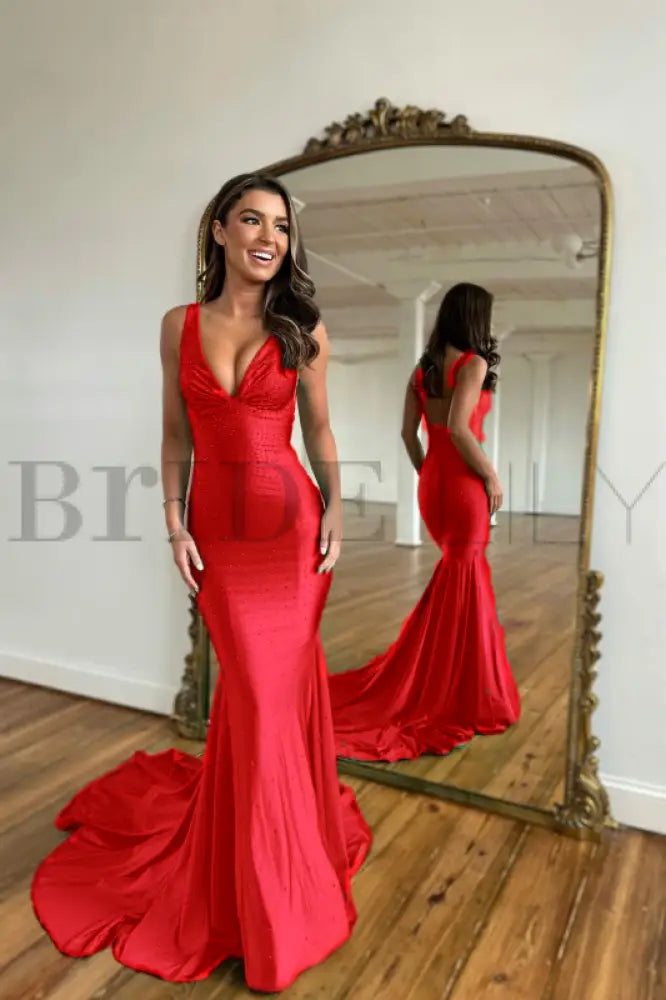 Green Mermaid Prom Dress V Neck Long with Beads