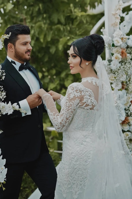 High Neck Lace Mermaid Wedding Dress Tulle Appliques Bridal Gown with Sleeves
