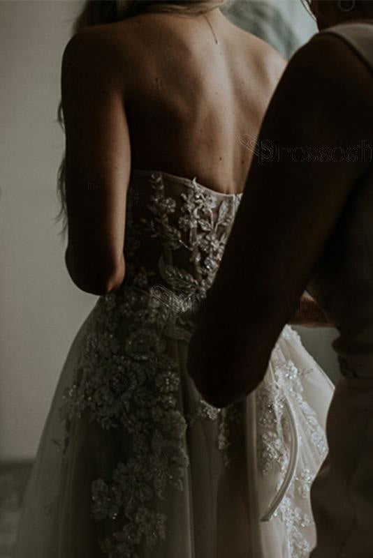 Ivory Lace Applique Tulle Sweetheart Strapless A-Line Beach Wedding Dress