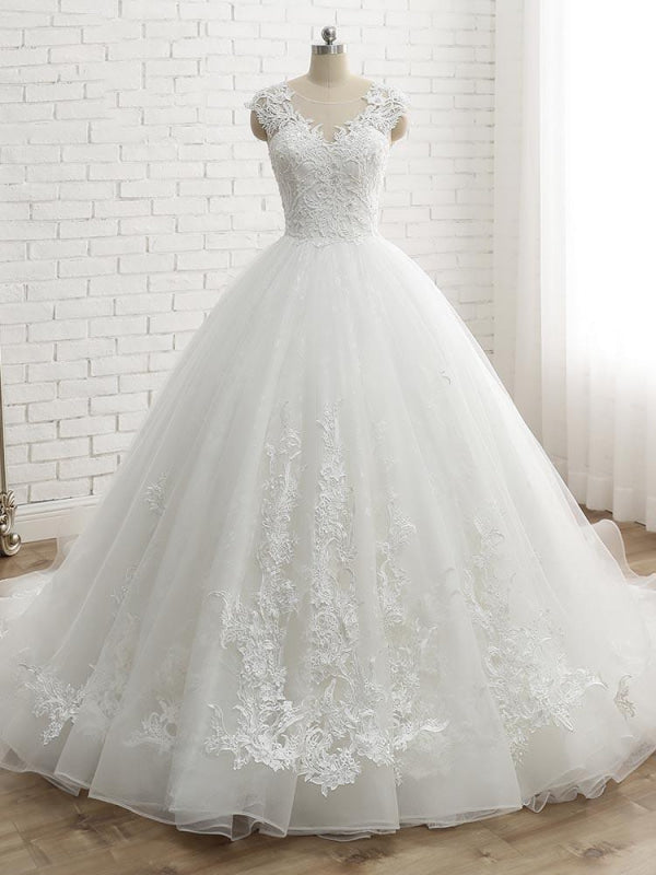 Sleeveless Lace-Up Tulle Ball Gown Wedding Dresses