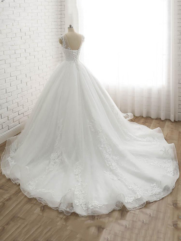 Sleeveless Lace-Up Tulle Ball Gown Wedding Dresses