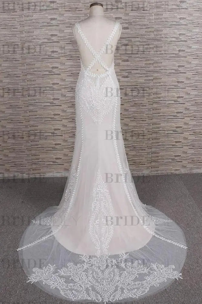 Latest V-neck Appliques Tulle Mermaid Wedding Dress