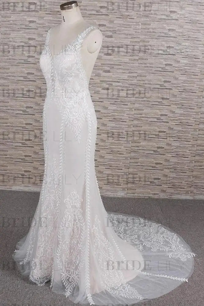 Latest V-neck Appliques Tulle Mermaid Wedding Dress