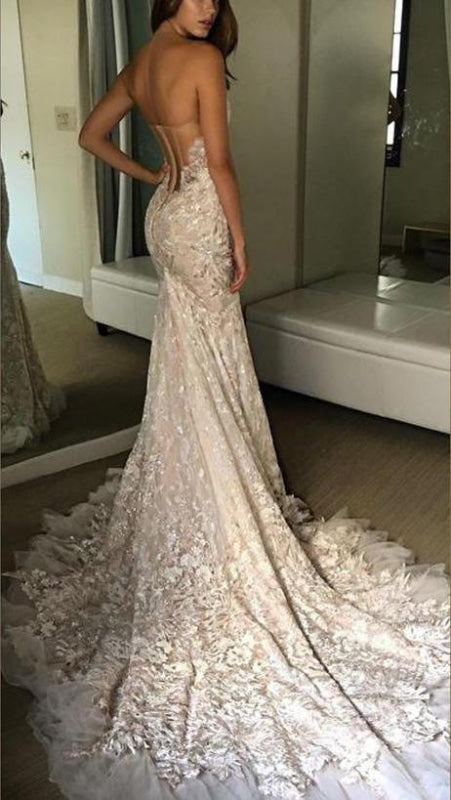 Luxurious Sweetheart Strapless Lace Trumpet Court Train Wedding Dress