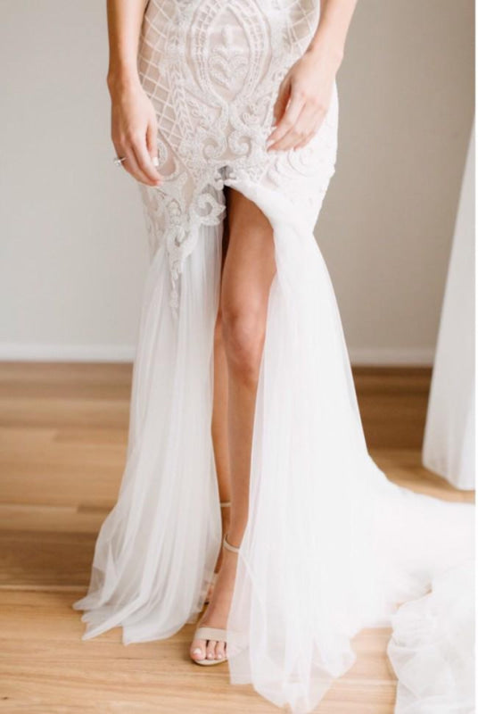 Mermaid Lace Deep V-neck Tulle Beach Wedding Dress