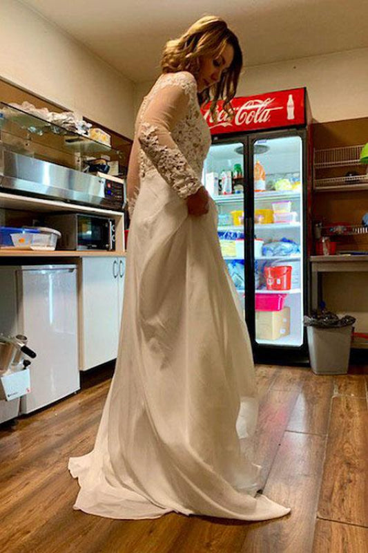Modest Long Sleeves Lace A-Line Ruffles Wedding Dresses