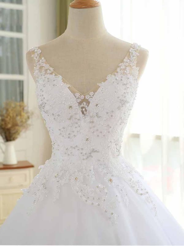 Modest V-Neck Lace-Up Aline Wedding Dresses Sleeveless
