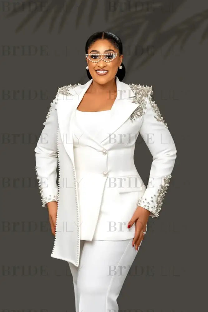 Peaked Lapel Beading Pearls Women Suits 2 Pieces Blazer Pants Mother Of The Bride Outfits