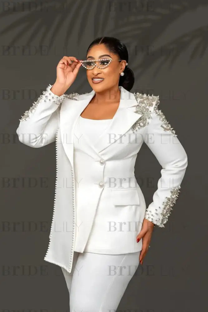 Peaked Lapel Beading Pearls Women Suits 2 Pieces Blazer Pants Mother Of The Bride Outfits