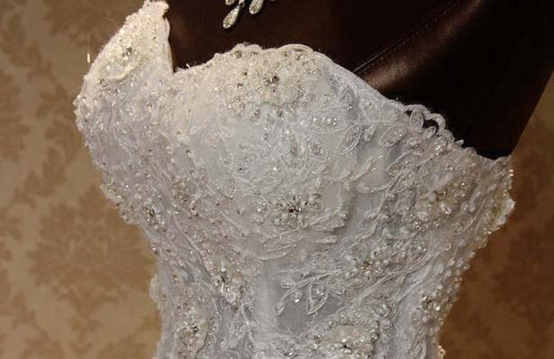 Luxury Lace Ball Gowns Beaded Wedding Dresses Sweetheart