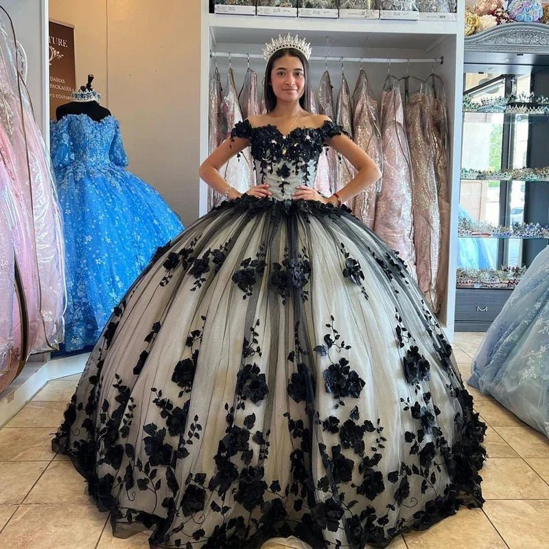 Red Off The Shoulder Tulle Quinceanera Dresses With Lace Appliques