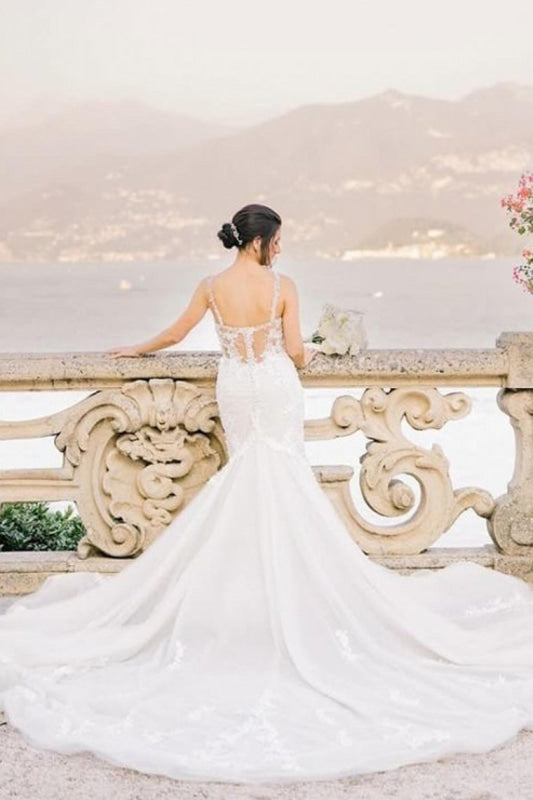 Romantic Sweetheart  Spaghetti Straps Appliques Lace Wedding Dress with Train