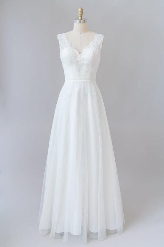 Ruffle V-neck Lace Tulle A-line Wedding Dress