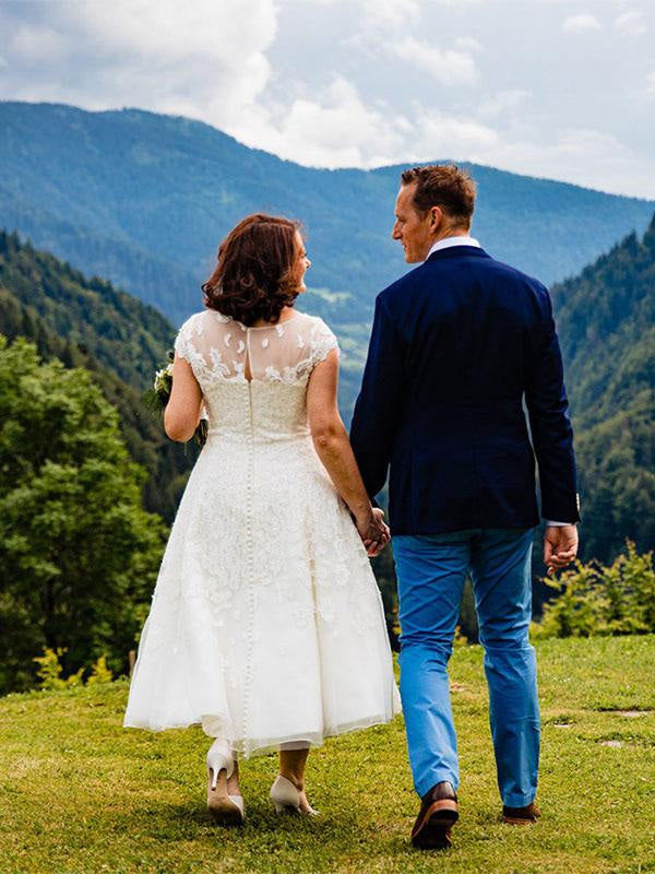 Short Sleeves Lace Covered Button Short Wedding Dresses