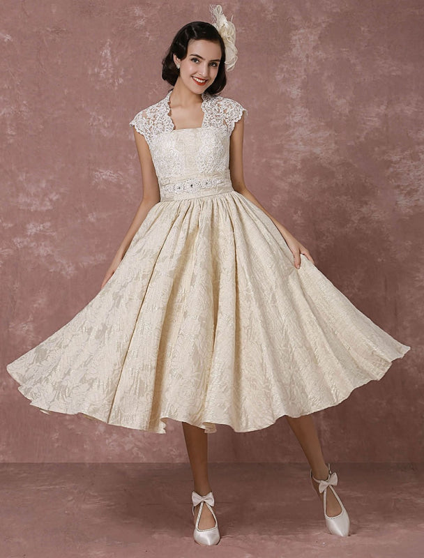 Short Wedding Dress Lace Champagne Vintage Bridal Dress Ball Gown Beading Backless Tea-Length Bridal Gown With Sash