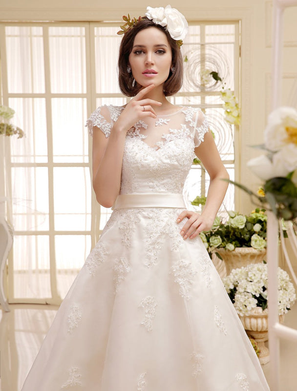 Short Wedding Dresses Ivory Lace Applique Vintage Bridal Dress Illusion Sweetheart Open Back Tea Length Wedding Reception Dresses