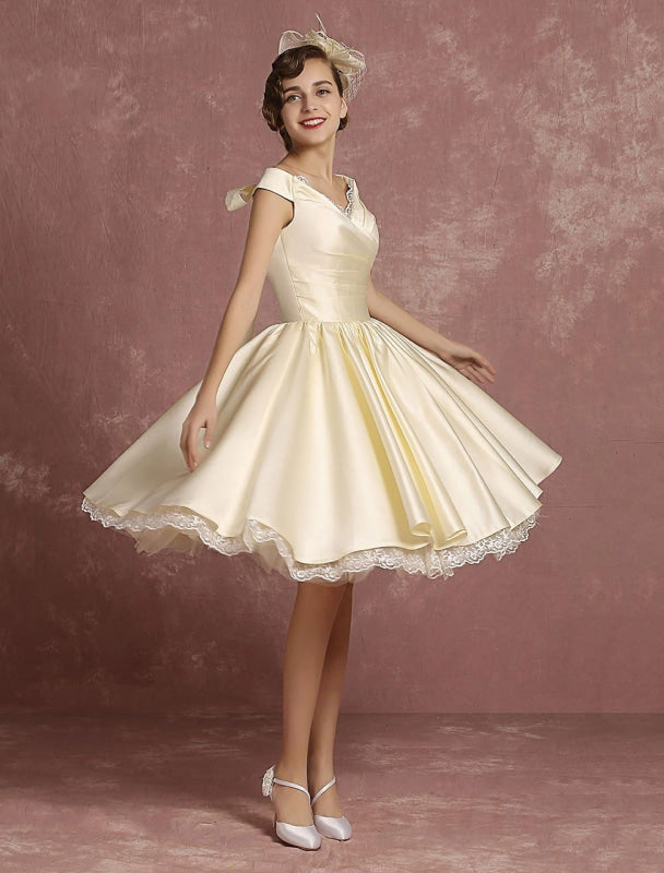 Short Wedding Dresses Satin Vintage Princess Bridal Dress Knee Length Sleeveless Lace Edge Pleated Bridal Gown With Ribbon Bow