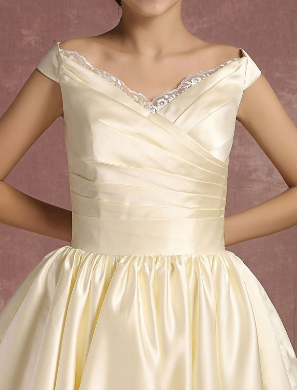 Short Wedding Dresses Satin Vintage Princess Bridal Dress Knee Length Sleeveless Lace Edge Pleated Bridal Gown With Ribbon Bow