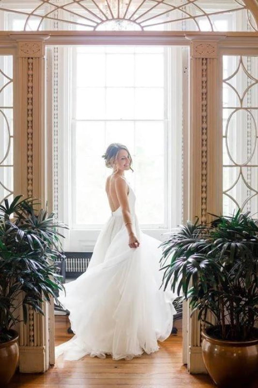 Simple V Neck Sleeveless Ivory Chiffon Beach Wedding Dress