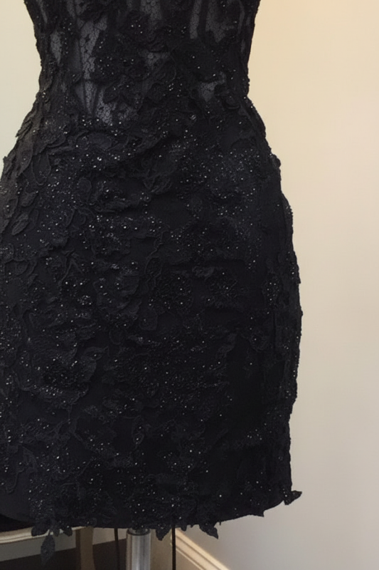 Sleeveless Black Lace Homecoming Dress Spaghetti Straps