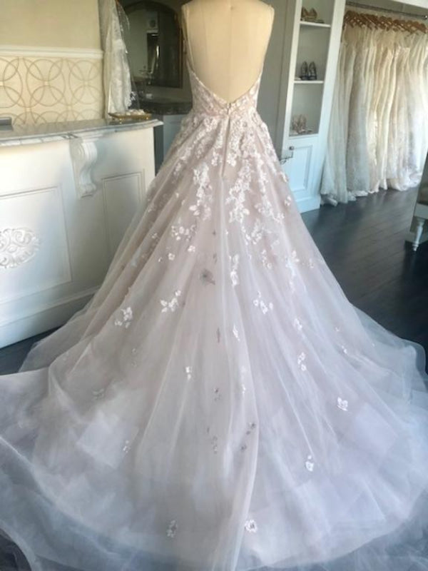 Spaghetti Straps Sweetheart Backless Puffy Tulle Wedding Dress