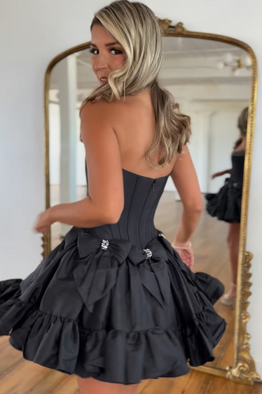 Strapless Black Homecoming Dress with Bows Short A-Line Prom Dress
