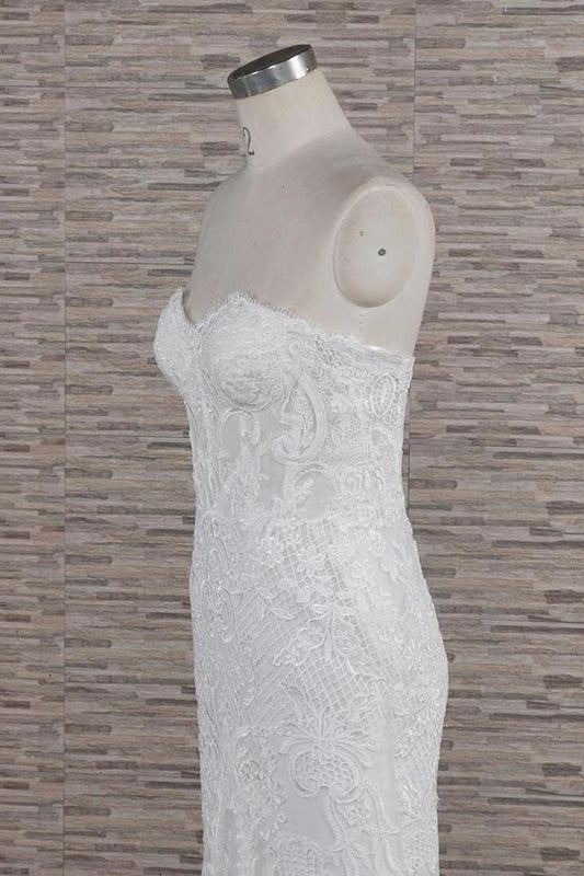 Stunning Strapless Appliques A-line Wedding Dress