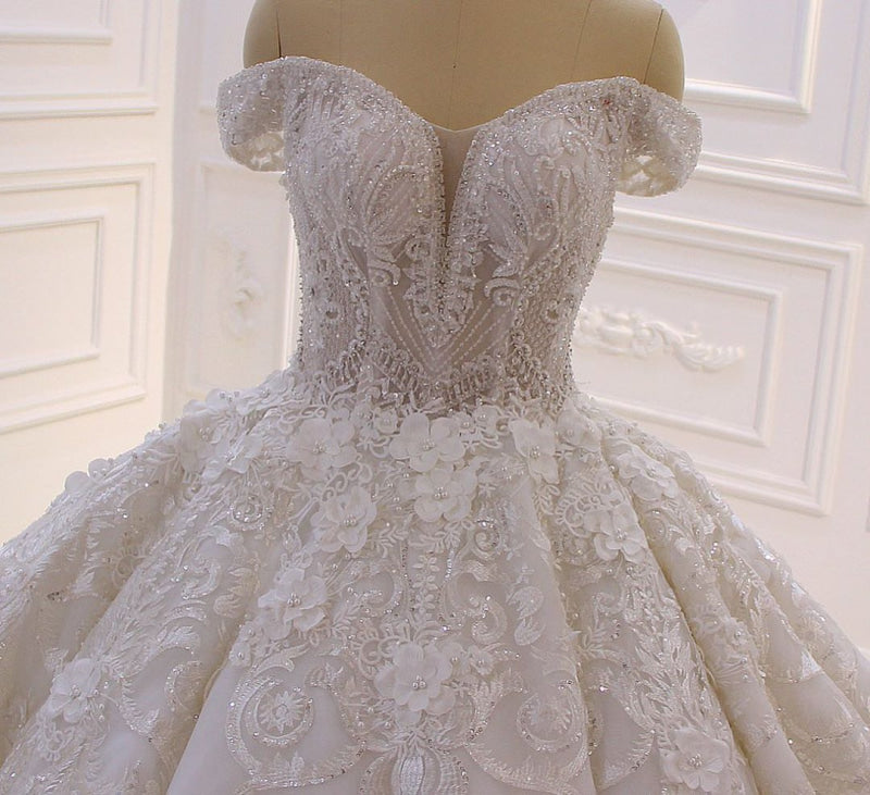 Sweetheart Off-the-Shoulder Backless Wedding Dress with Lace Ruffles and Tulle Appliques