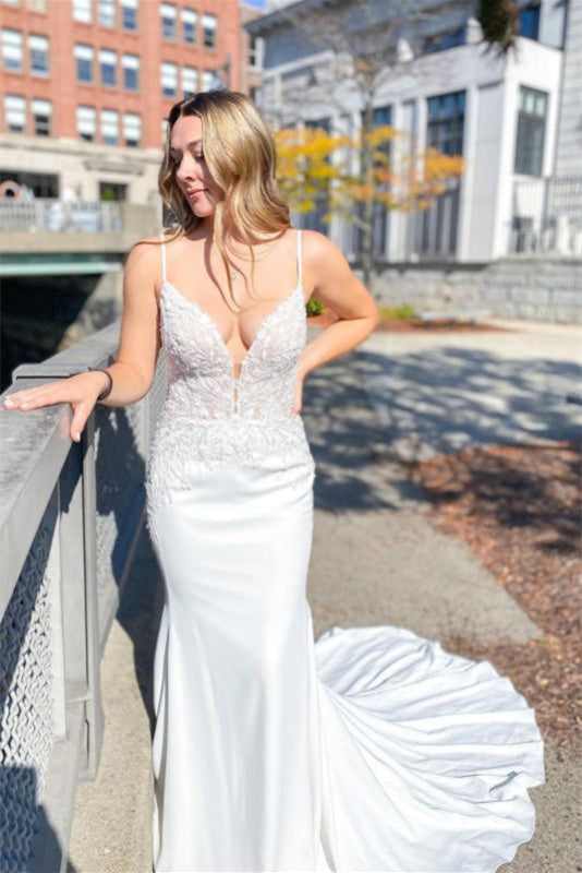 Tulle Mermaid Wedding Dress with Applique Spaghetti Straps