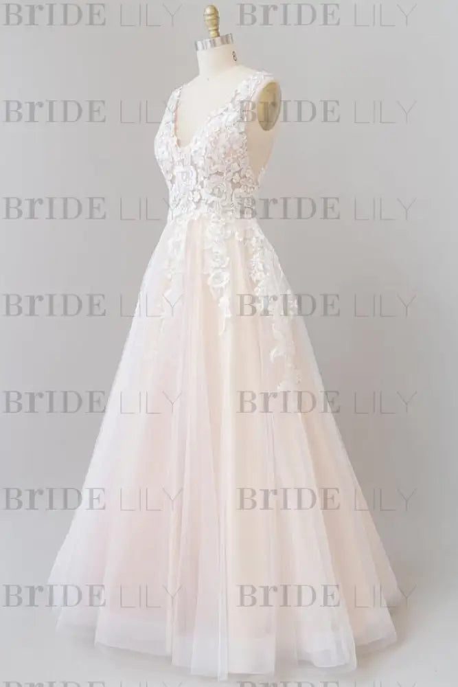 V-neck Appliques Tulle Floor length Wedding Dress