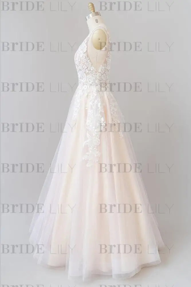 V-neck Appliques Tulle Floor length Wedding Dress