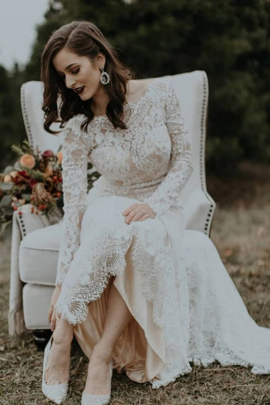 Vintage Long Sleeves Backless Rustic Lace Wedding Dress