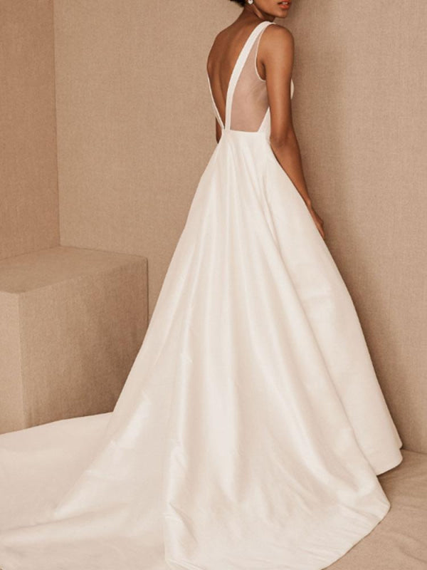 Vintage Wedding Dress Jewel Neck Sleeveless Backless Satin Cathedral Train Bridal Dress
