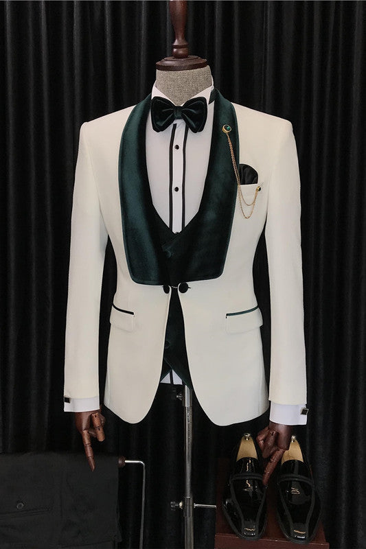 White Velvet Three Pieces Wedding Suits with Velvet Shawl Lapel One Button Slim Fit Tuxedos Wedding Party Groom Blazer Vest Pants