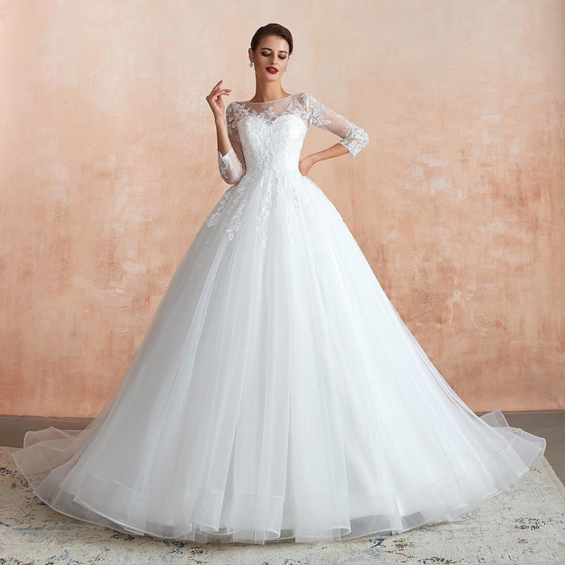 Wonderful Appliques Tulle A-line Wedding Dress